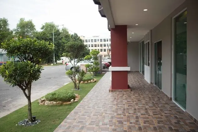 QLASSIC HOTEL KLIA KLIA2 - Dış Mekan
