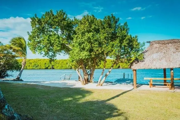 Qoqo Island Resort