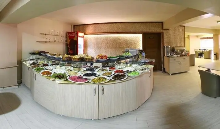 Qtahya Hotel - Yerinde Yemek