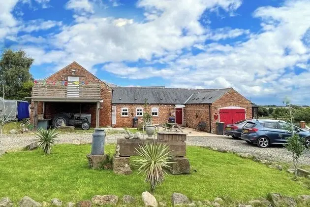 Quaint 4 Bed Barn Conversion Barnhouse Starshinezz - Dış Mekan