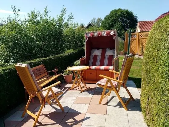 Quaint Apartment in Kühlungsborn With Garden