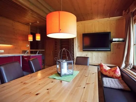 Quaint Chalet in Worgl-boden With Private Garden and Terrace - Yerinde Yemek