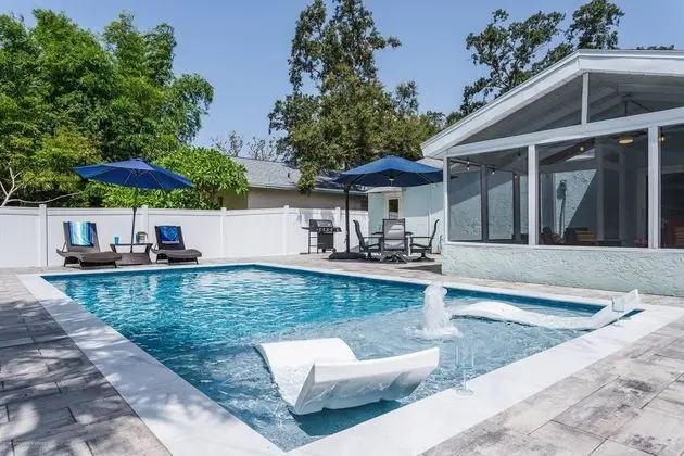 Quaint Cottage in a South Sarasota Neighborhood - Dış Mekan