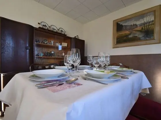 Quaint Cottage in Kuchelscheid With Terrace - Yerinde Yemek