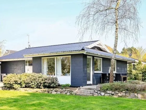 Quaint Cottage in Millinge With Sauna