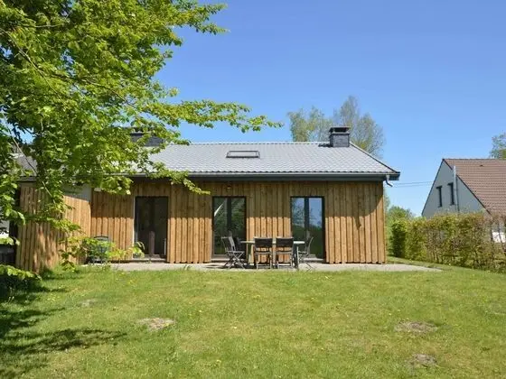 Quaint Cottage in Mont near High Fens Nature Park