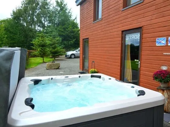 Quaint Cottage In Petite Langlire with Hot Tub - Spa
