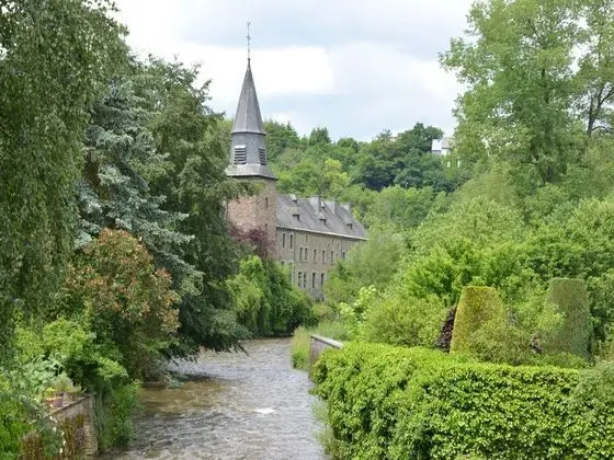 Quaint Farmhouse in Houffalize With Terrace - Dış Mekan