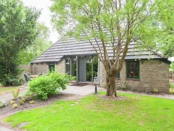 Quaint Farmhouse in Waskemeer near Forest - 1