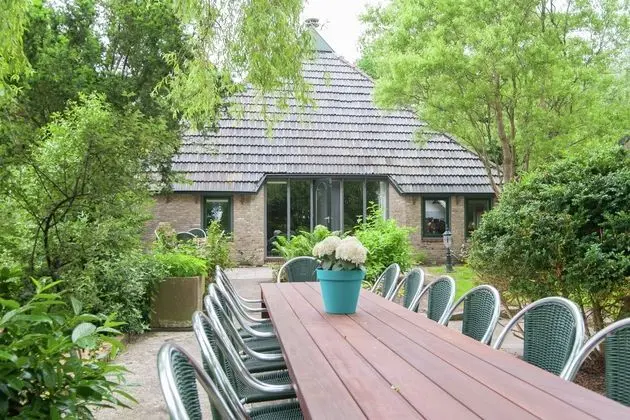 Quaint Farmhouse in Waskemeer near Forest - Öne Çıkan Resim