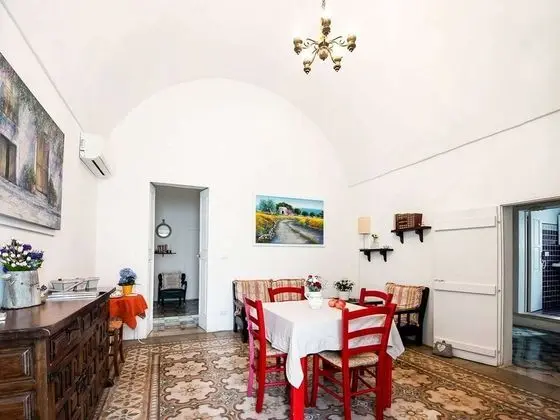 Quaint Holiday Home in Lecce Apulia near Town Center