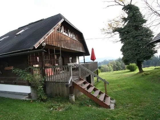 Quaint Holiday Home in Leibenfels With Barbecue - Dış Mekan