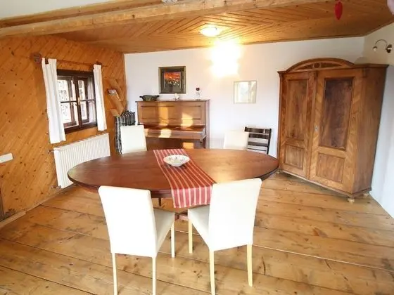 Quaint Holiday Home in Leibenfels With Barbecue - Yerinde Yemek