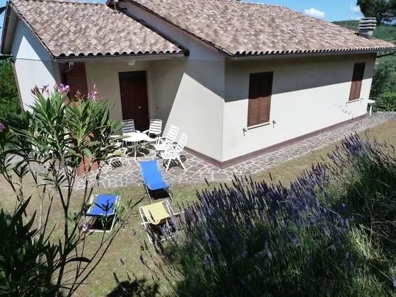 Quaint Holiday Home in Magione With Garden - Dış Mekan