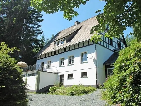 Quaint Holiday Home near Ski Area in Neuastenberg - Öne Çıkan Resim