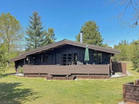 Quaint Holiday Home in Nørre Nebel Surrounded by Lush Garden