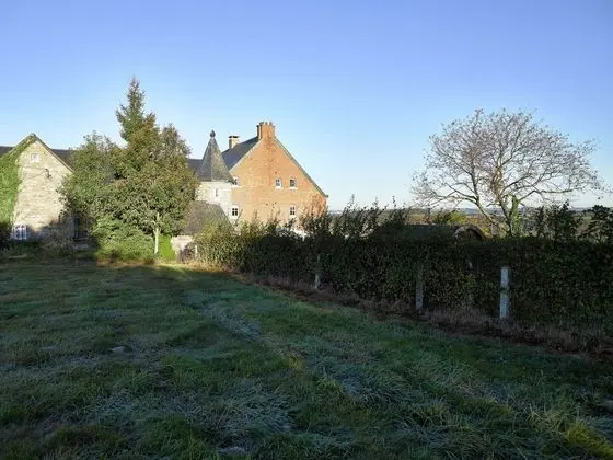Quaint Holiday Home With Sauna in Limbourg - Dış Mekan