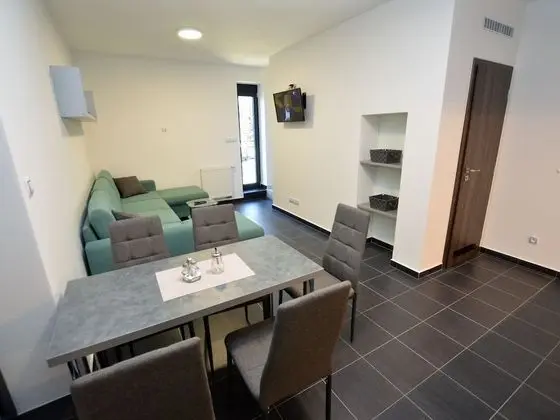 Quaint Holiday Home in Železná Ruda near Ski Area - Yerinde Yemek