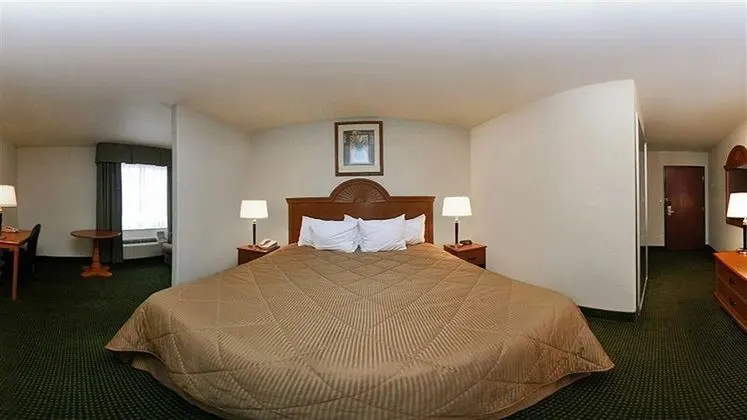 Qualitty Inn & Suites Franklin