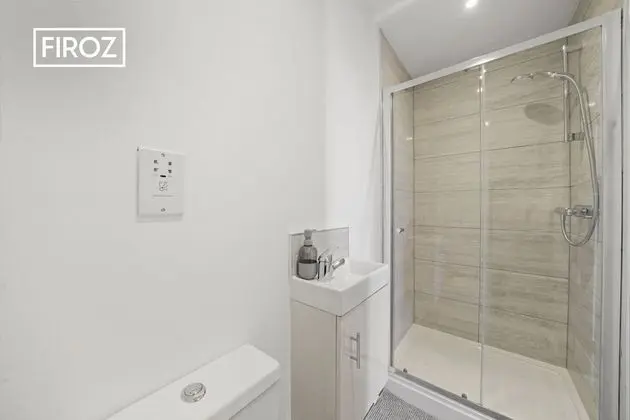 Quality 1 Bed 1 Bath Apartments For Contractors By Firoz Property Management - Banyo Tipleri