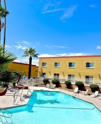 Quality Hotel Americana Nogales - Havuz