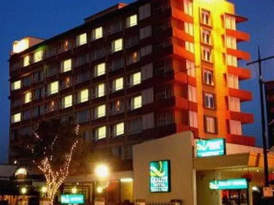 Quality Hotel Burke & Wills