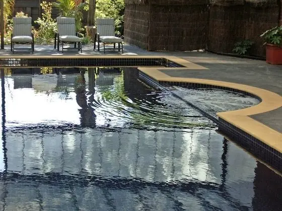 Quality Hotel Canterbury International - Havuz
