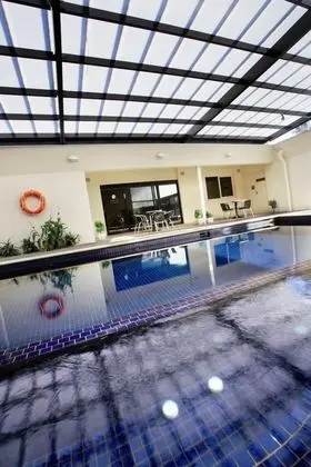 Quality Hotel Canterbury International - Havuz
