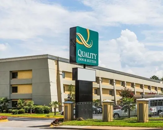 Quality Inn Acworth