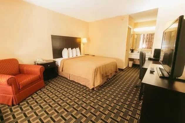 Quality Inn Ada near University - Genel