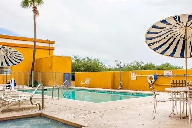 Quality Inn Airport Tucson International Airport