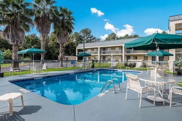 Quality Inn at Albany Mall Albany - Havuz