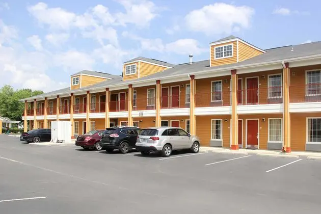 Quality Inn Albertville