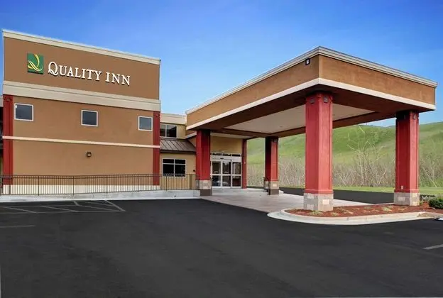 Quality Inn Asheville Downtown Tunnel Rd - Dış Mekan