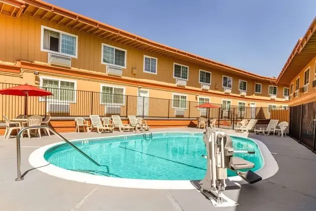 Quality Inn Auburn Foresthill