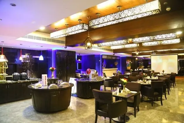 Quality Inn Bez Krishnaa - Yerinde Yemek
