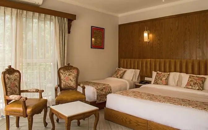 Quality Inn Bhagsu Heritage - Oda