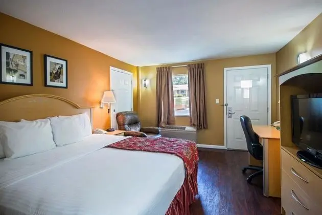 Quality Inn Branson - Hwy 76 Central