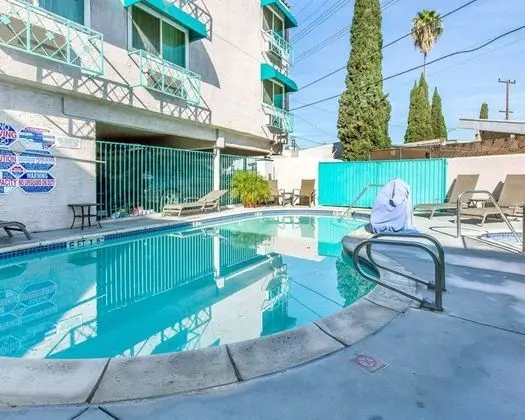Quality Inn Burbank Airport - Havuz