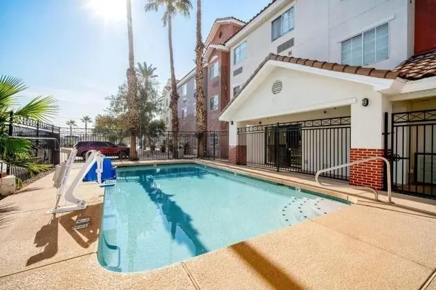 Quality Inn Chandler - Havuz