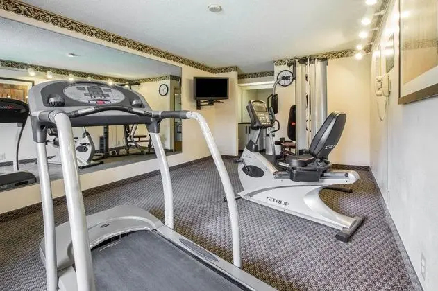 Quality inn at Clinton