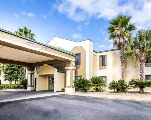 Quality Inn Darien - Dış Mekan