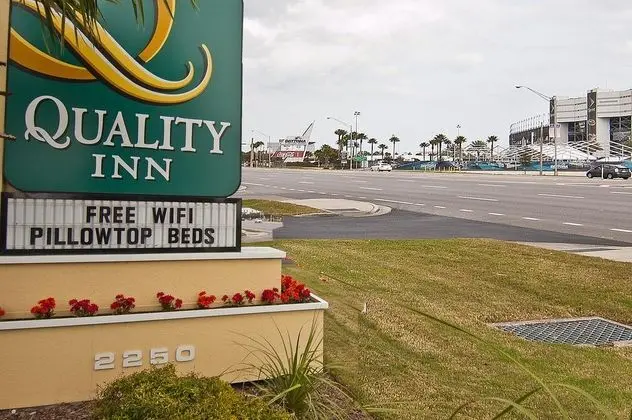 Quality Inn Daytona Speedway I-95