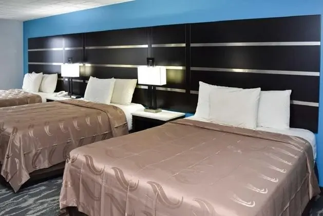 QUALITY INN EAST STROUDSBURG - POCONOS