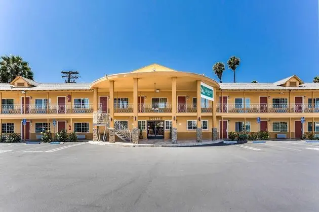 Quality Inn Escondido Downtown - Dış Mekan