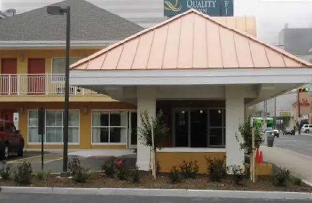 Quality Inn Flamingo