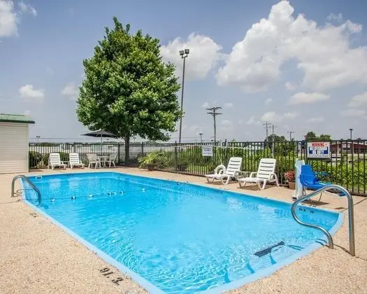 Quality Inn Florence Muscle Shoals
