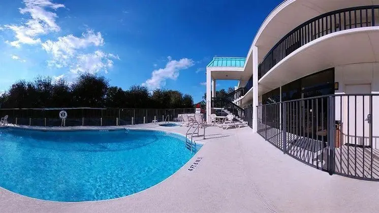 Quality Inn Fort Pierce I-95