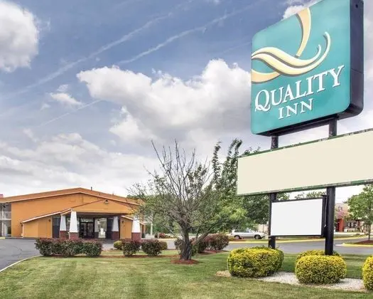 Quality Inn Fredericksburg near Historic Downtown