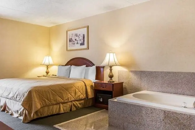 Quality Inn Hackettstown - Long Valley